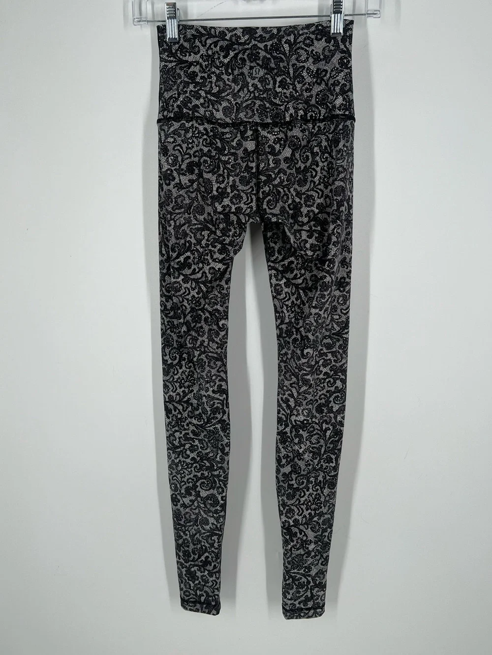lululemon athletica Mini Cinder Lace High-Waist Wunder Under Pant Size 4